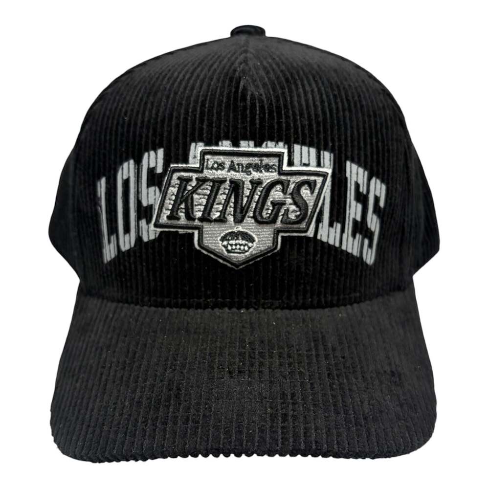 Mitchell & Ness NHL Los Angeles Kings Black Arch Stamp Pro-Pinch Corduroy Snapba